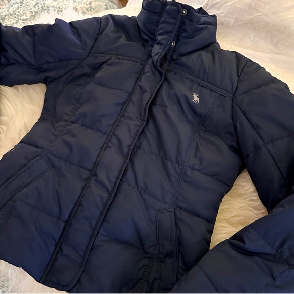 Navy Abercrombie Mini Puffer Jacket Sz Small - Picture 4 of 10